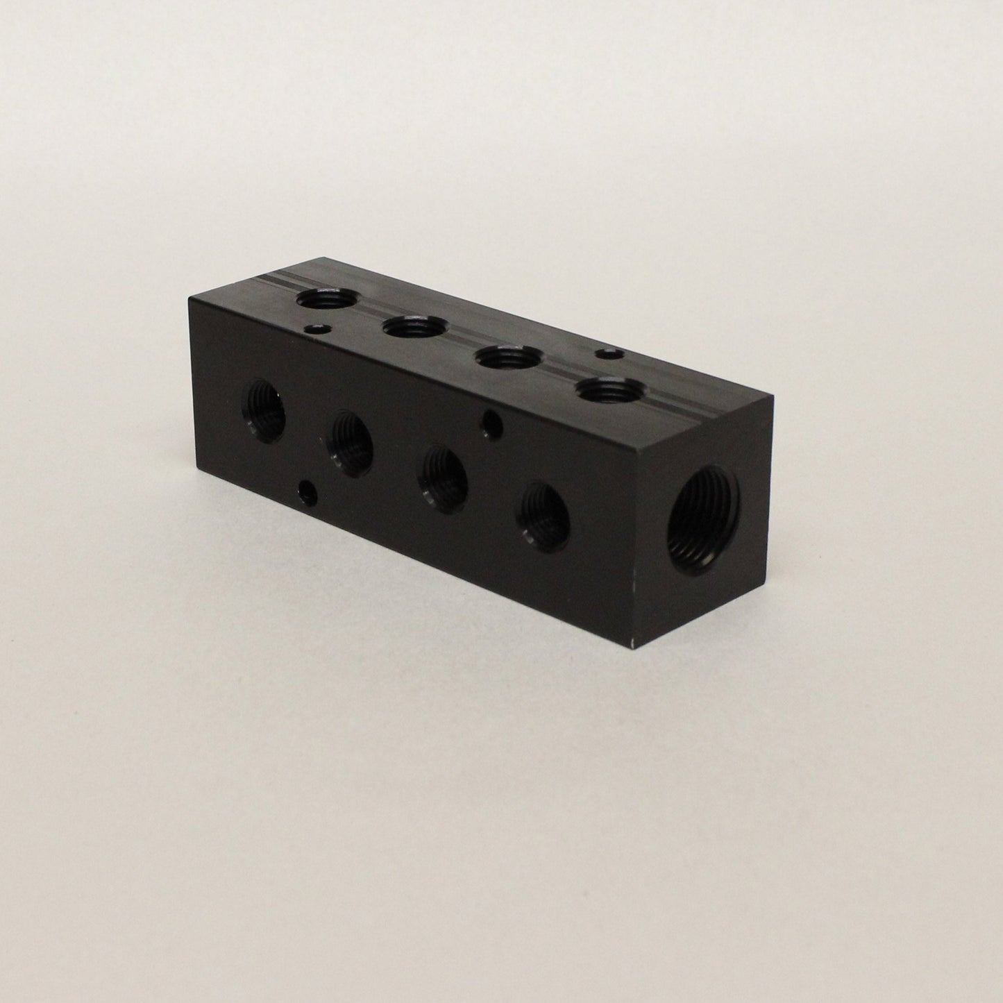 Distribution Manifold 2 x 1/2" NPT IN - 8 x 1/4" NPT Out 4 Station 90 Degree Junction